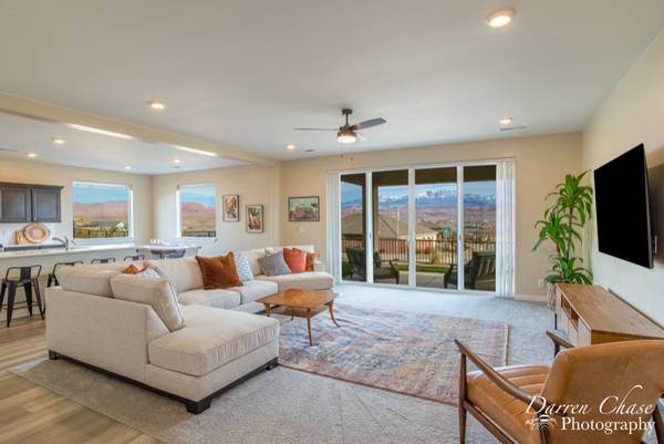 $3195.00 / 3br - 2000ft2 - Newer home with a view for miles!!63932588440707122