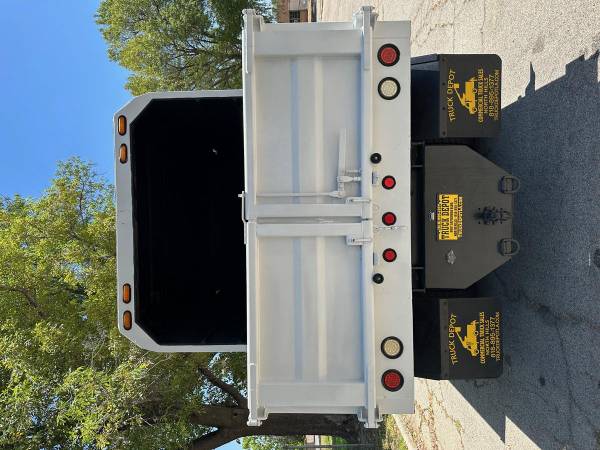 2009 GMC Topkick C-6500 Chipper - Photo 8