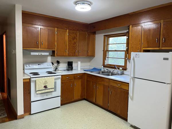 $950 / 2br - 950ft2 - Raintree Village Apartments - now taking applications (Bedford, VA)63851968894595124