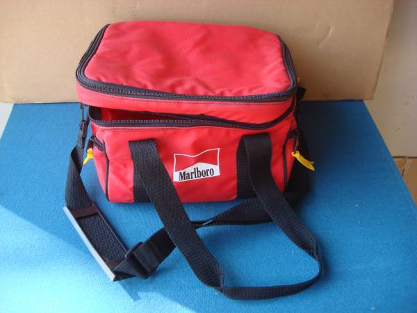 MARLBORO SOFT SIDED COOLER 1