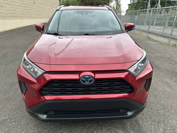 2019 Toyota Rav4 LE Híbrido 4WD --Título limpio, Ahorrador de gasolina, Automático-- - $23,950 (kirkland)63613978861953121