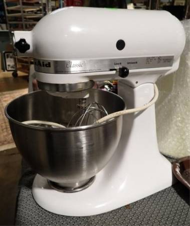 KitchenAid Mixer ~ Includes New Spiralizer, Apple Peeler 1