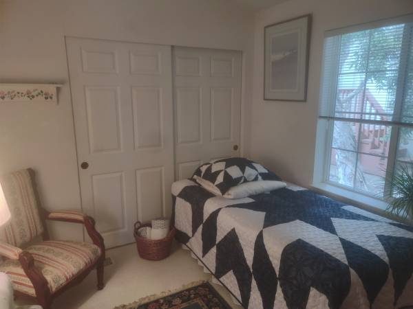 $640 / 2br - COZY 1-BED, 1-BATH AVAILABLE NEAR PARKS (palo alto)63813613114369123