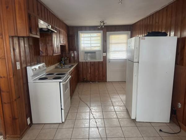 $1,225 / 2br - 2 Bedroom Apt (Nashville)63680375570947120