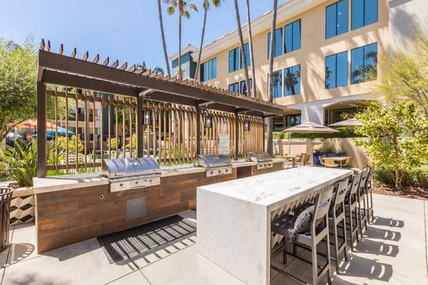 $3,775 / 3br - 1236ft2 - Charming 3bd/2ba Condo in the HEART of Sherman Oaks! (Sherman Oaks)63812226533121120