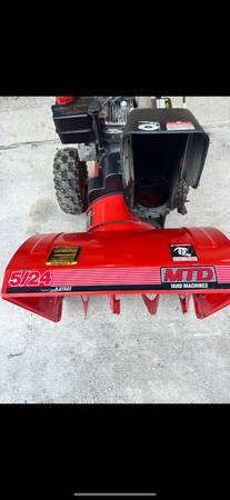 Snow Blower MTD 1