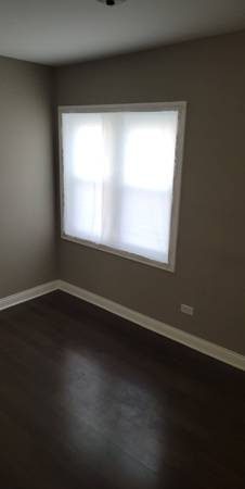 $1,550 / 4br - 1000ft2 - Large 4br Unit on first floor w/ Laundry access63918293529602123