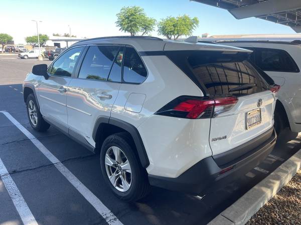 2020 Toyota RAV4 Hybrid suv Super White - $19,998 (_Toyota _ _ RAV4 Hybrid _)63438826398337123