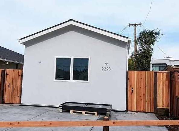 $1,045 / 1br - 🖤Departamento de 1 habitación y 1 baño.........2293 Bray Ave🖤 (Santa Clara)63813613077249120