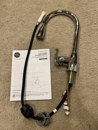 Pull-down kitchen faucet 1