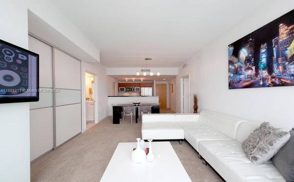 $3,500 / 2br - 929ft2 - Elegant 2bd Condo at Vizcayne North Tower, Miami (Downtown Miami)64049281797379120