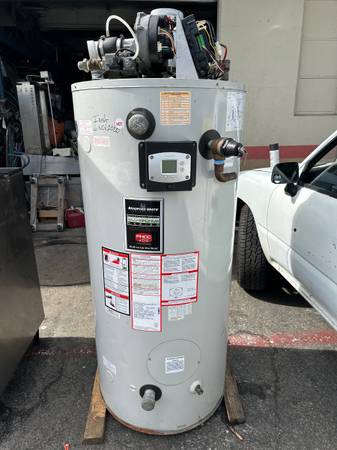 WATER HEATING COMERCIAL 100 GALONS GAS  270.000 BTUS 1