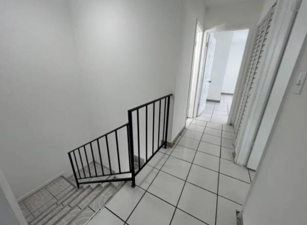 $2,800 / 3br - 1320ft2 - Recién pintado 3/2.5 + habitación para invitados, SIN HOA, patio privado (davie)63825138625155122