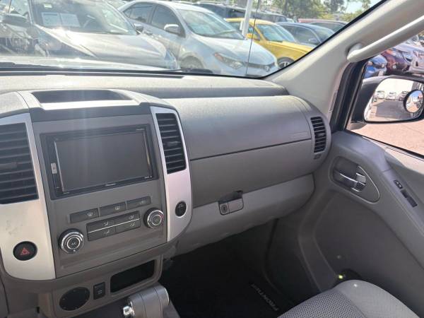 2011 Nissan Frontier Crew Cab - Photo 9