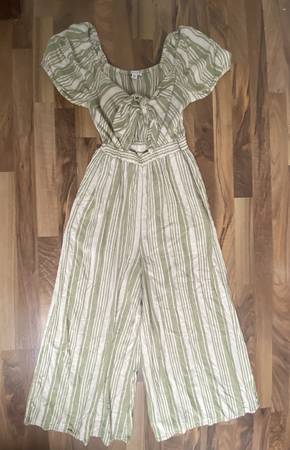 American Eagle Romper 1