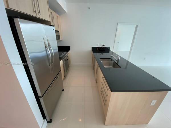 $3,950 / 2br - 1024ft2 - Astonishing 2/2 in the Heart of Brickell (Brickell)64002014686465121