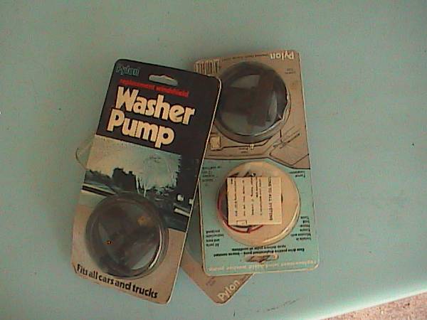 NOS Windshield Washer Pump Replacement Fits All Cars And Trucks, 5101 1