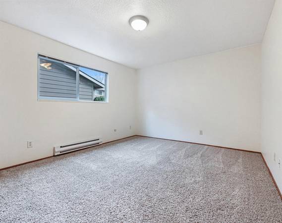 $1,425 / 2br - VISIT US NOW! READY TODAY - Air Conditioning + Washer/Dryer Hook-Ups (SE Portland)63845978638851124