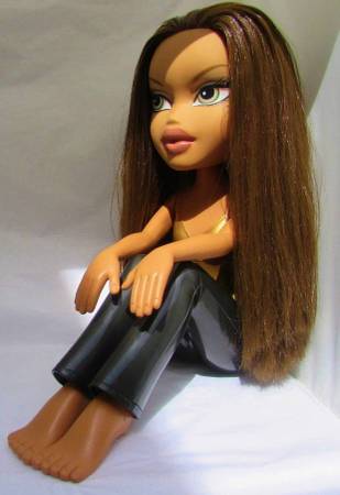Rare 2003 -12"Sitting Bratz Doll 1