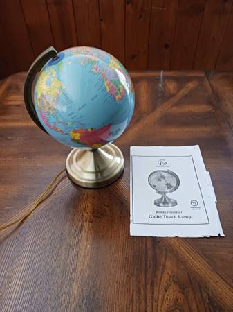 Globe Touch Lamp 1