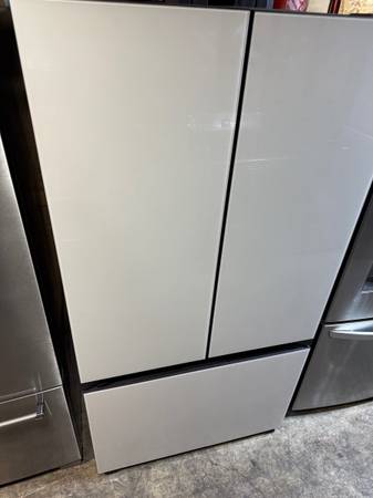 Refrigerator Samsung Bespoke Great Condition like new 1