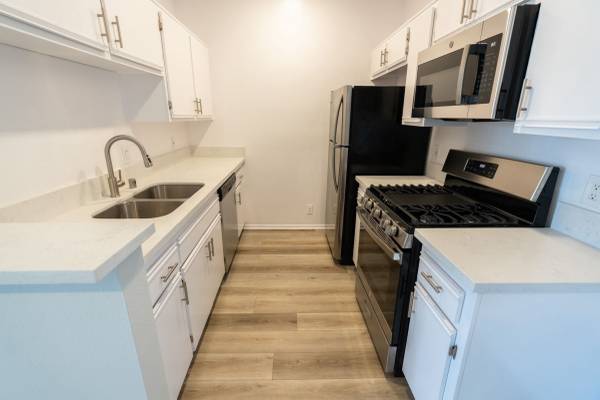 Beautiful 1bed - 1bath 1