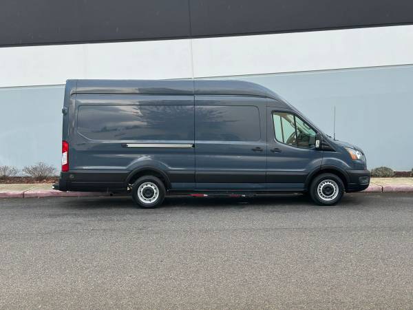 2020 Ford Transit 250 - Photo 9