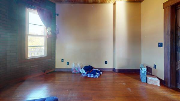$2,400 / 3br - Jamaica Plain 3 Bed/1 Bath Condominium | Forest Hills St (Jamaica Plain)64295071090307123