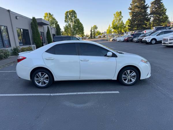 2014 Toyota Corolla LE ECO, título limpio, 104K millas - $9,450 (Federal Way)63624315764225123