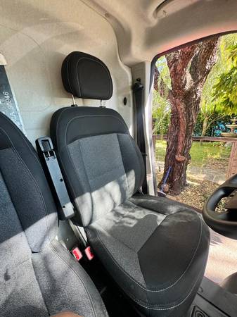 2016 Ram ProMaster 1500 Cargo – Serviciado recientemente - $17,000 (distrito de Mission)63469886210819120