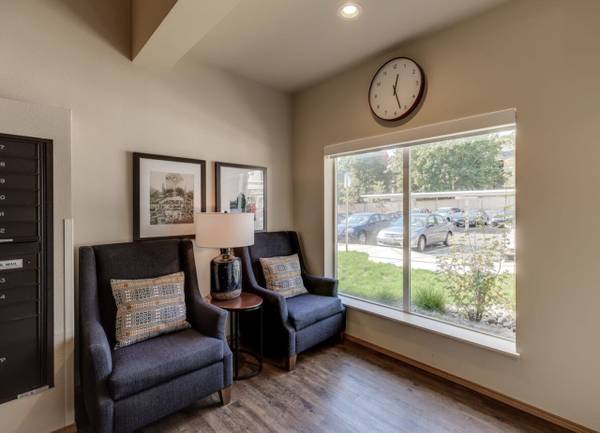 $1,603 / 2br - 712ft2 - Sala de actividades, almacenamiento adicional en el lugar, patio o balcón en todas las viviendas (9001 NE 54TH ST, Vancouver, WA)63615726453891121