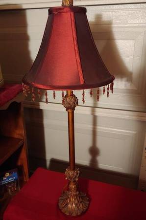 Elegant Red Satin Table Lamp 1