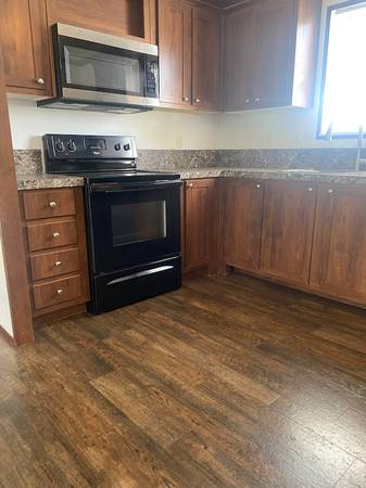 $95,500 / 2br - 1152ft2 - Charming 2 bedroom 2 bath home! (Pelican Bay, Micco)63823721709825122
