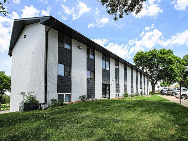 $1,000 / 2br - 810ft2 - Come see what makes us exceptional! (2201 Gibson St, Sioux City, IA)63617082242817121