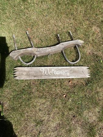 Oxen yoke welcome sign 1