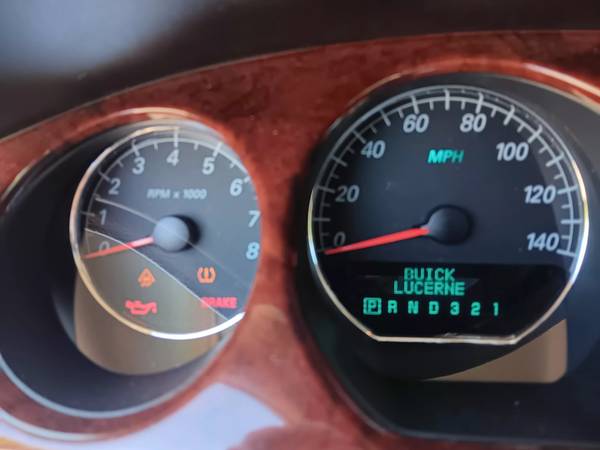 BUICK 2006 LUCERNE CXL - $5,200 (san jose west)63470229280003121