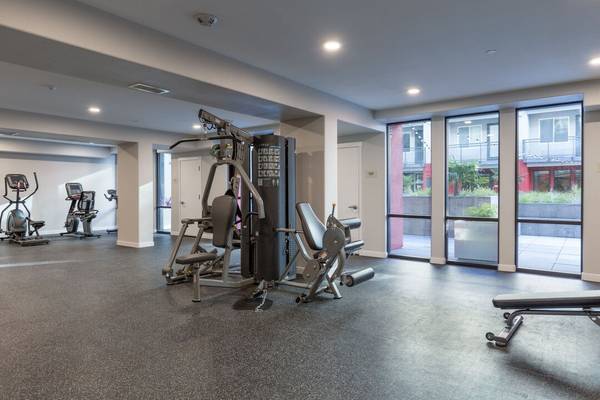 $1,800 / 444ft2 - New Specials On Selected Studios!! Call For More Details !!! (santa clara)64000749268737123