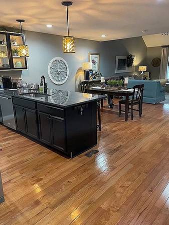 $1800.00 / 3br - 1800ft2 - 3 Bed 3 Bath (Short-term and furnished options)64018451050497120