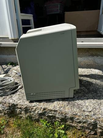 Apple Macintosh Classic II 1991 - $195 (Este de Gloucester)63439082105473122