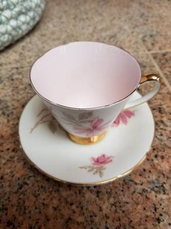 Old Royal Bone China 1