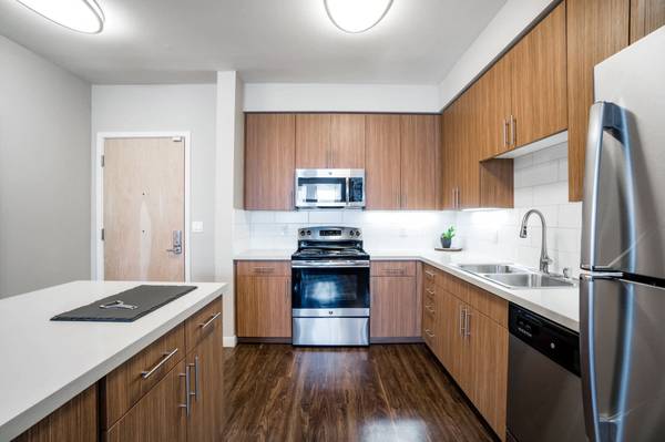 $3,894 / 2 hab - 2 semanas GRATIS más $500 por mirar y alquilar. 2 habitaciones (santa clara)63668079461507122