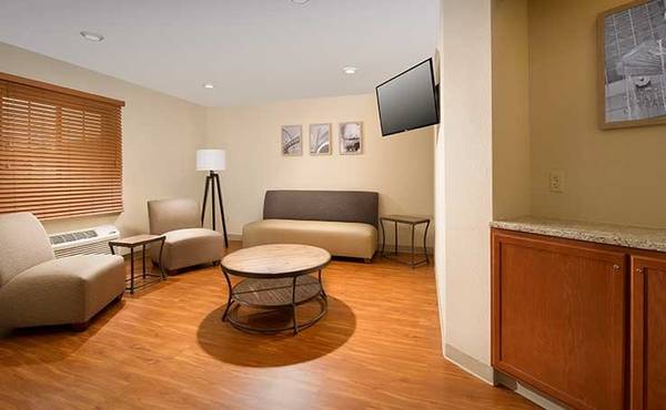 $1,456 / 1br - Tarifas Mensuales Económicas - ¡Sin Contrato, Sin Compromiso! (1093 Windham Parkway, Romeoville, IL)63781350984195123