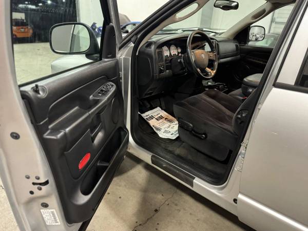 2004 RAM 2500 SLT - Photo 9