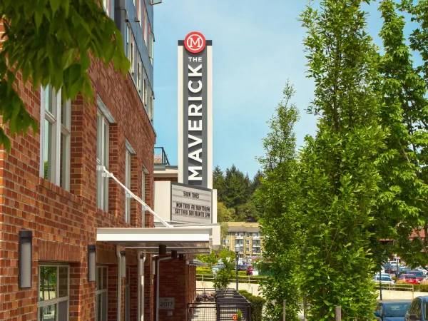 $2,199 / 1br - 747ft2 - Fall Into $avings! AVAILABLE NOW! (Burien)63934419507714121