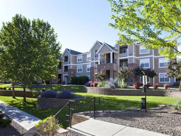 $1,525 / 1br - 992ft2 - ONE MONTH FREE SPECIAL ! AVAILABLE TOURS NOW (6626 Chapel Hill Blvd, Pasco, WA)63673501118339122