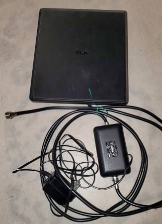 RCA Amplified Digital TV Antenna Indoor 1