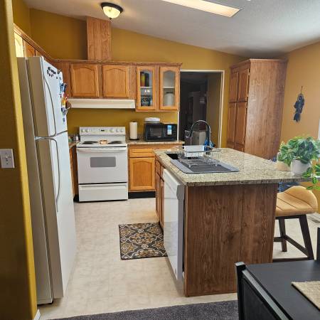 $127,500 / 3br - 1296ft2 - Updated Manufactured in Salem. 3 Beds, 2 Baths (Salem)64151647330563123