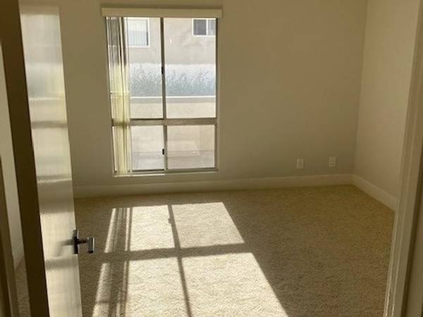 $2,589 / 1br - 858ft2 - Garbage Disposal, Access to Public Transportation, Spa63840114448257122
