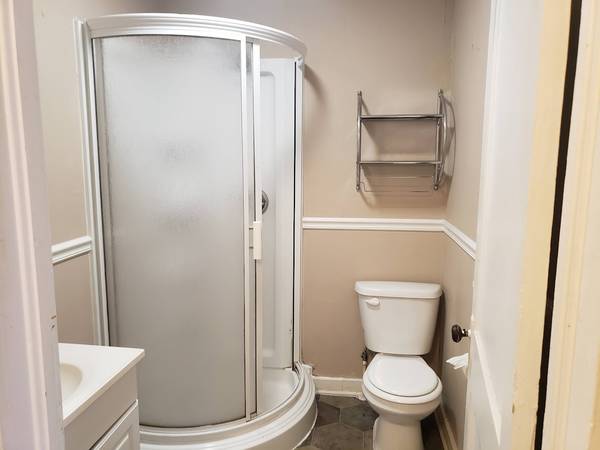 $800 / 1br - 800ft2 - 6 B Maplecroft Street (Greenville)63783789257217123