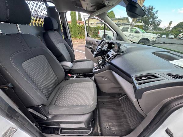 2019 Ford TRANSIT CONNECT XLT-ONLY - Photo 10